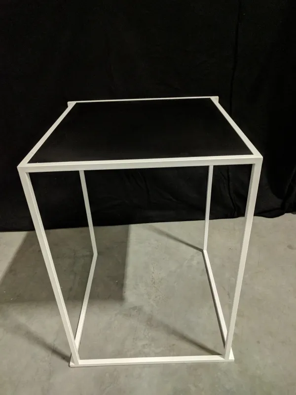 Statafel Cube XXL wit/zwart (80x80x110cm (h))