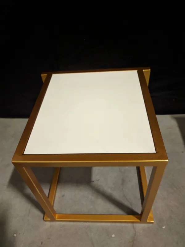 Salontafel Cube goud/wit (40x40x40cm (h))