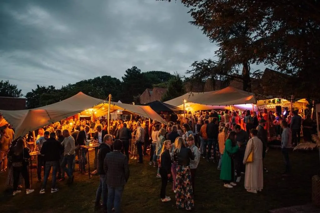 Stretchtent 10 x 22,5m - 225 m²