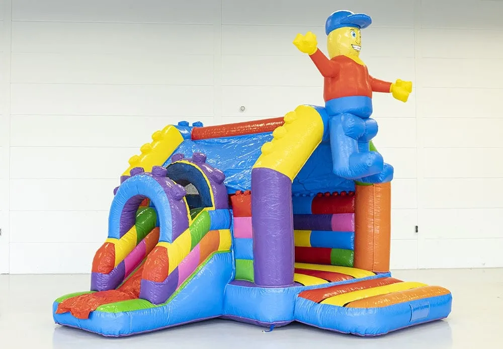 Springkasteel Lego + glijbaan (5,2x5,5x6,8 (h)m) (NIEUW)