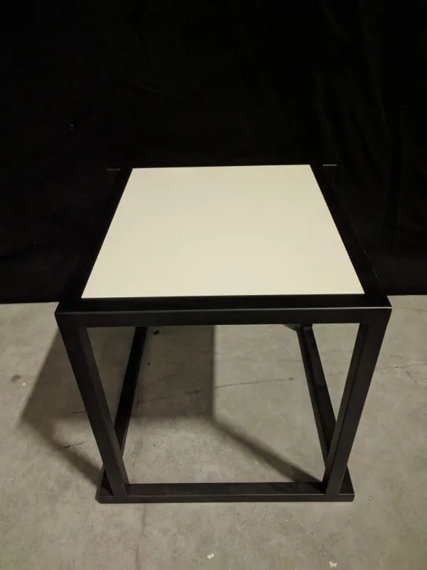 Salontafel Cube zwart/wit (40x40x40cm (h))
