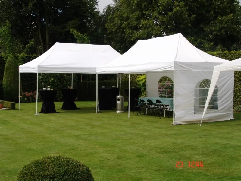 Canopy tent 4x4m (excl. op- & afbouw)